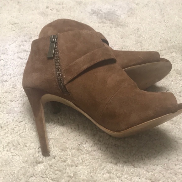 Michael Kors ankle booties used once - Picture 2 of 7
